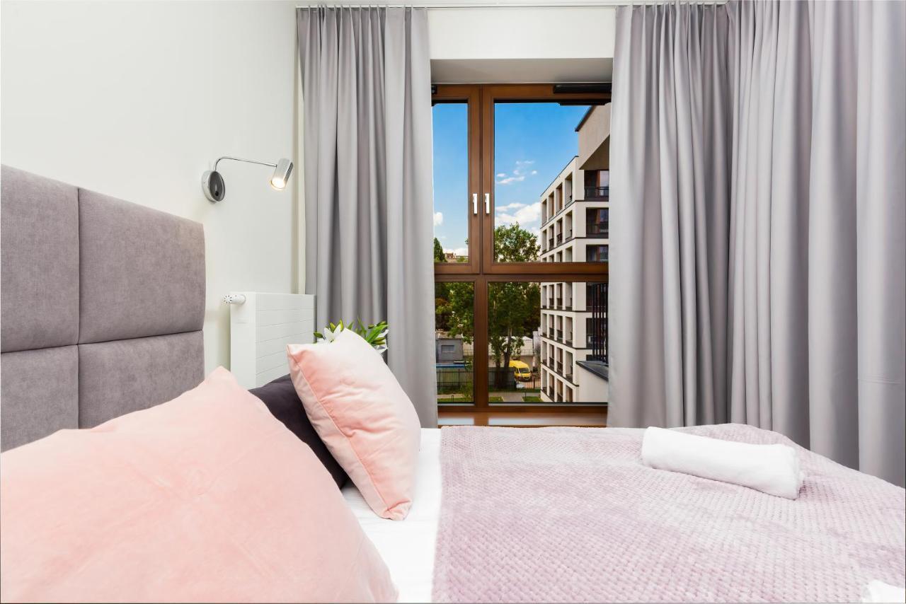 Apartments Browary Warszawskie By Noclegi Renters Varsovia Exterior foto
